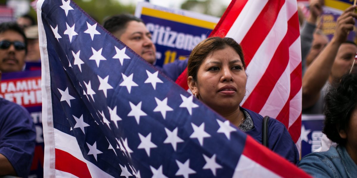 Lo que debes saber sobre 3 leyes de Florida que endurecen penas a los inmigrantes indocumentados